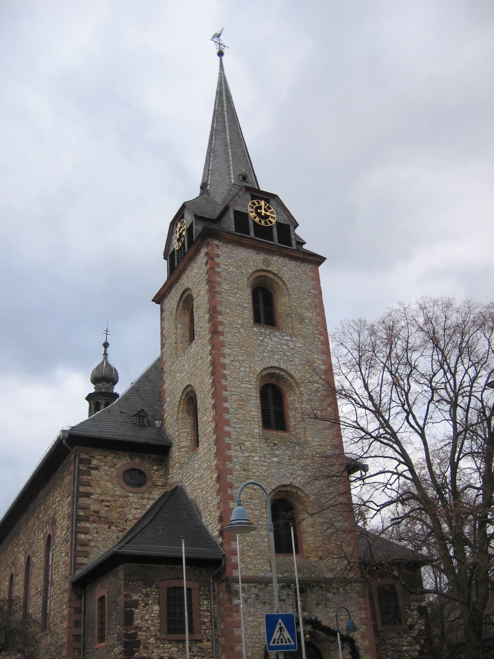 St.-Gallus-Kirche in der Altstadt von Flörsheim am Main